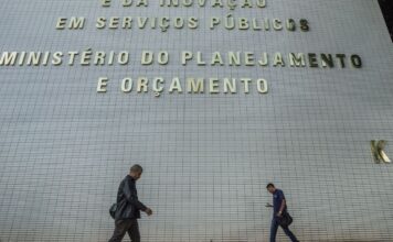 Governo pretende realocar R$ 20 bilhões no Orçamento de 2027