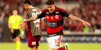 Com vitória em clássico, Flamengo segue na liderança do Brasileirão